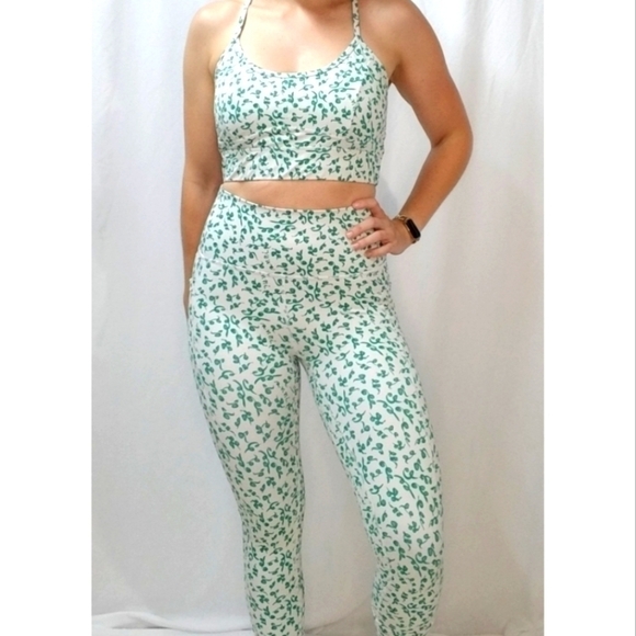 ECHT 2 Pc Athletic Leggings and Matching Sport Bra, Fits Small to Medium - Picture 2 of 11